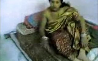 Hot thing embrace thither aunty